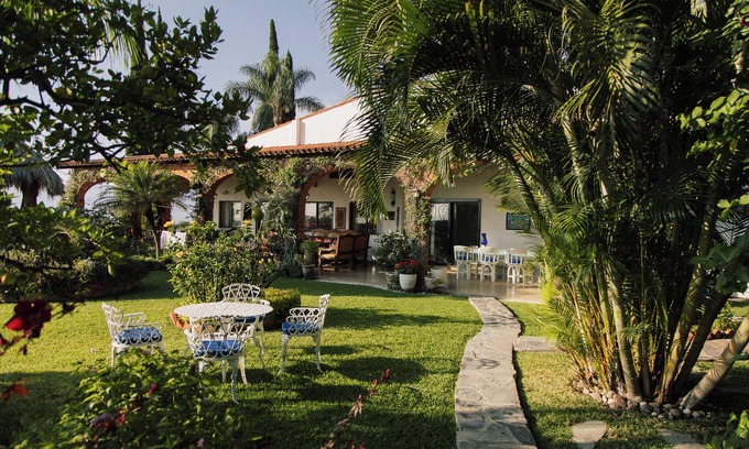Chantepec Casa | Heavenly Hacienda Overlooking Lake Chapala, Chantepec