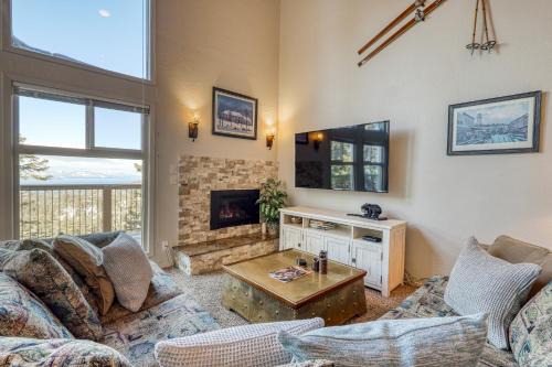 Tahoe Village Casa | Heavenly View 4 U