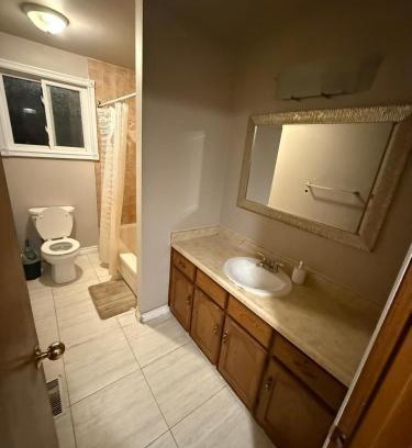 Rosemount Casa | HEAVY PRICE CUT-BOOK NOW!- Next to Airport, Downtown,Transit