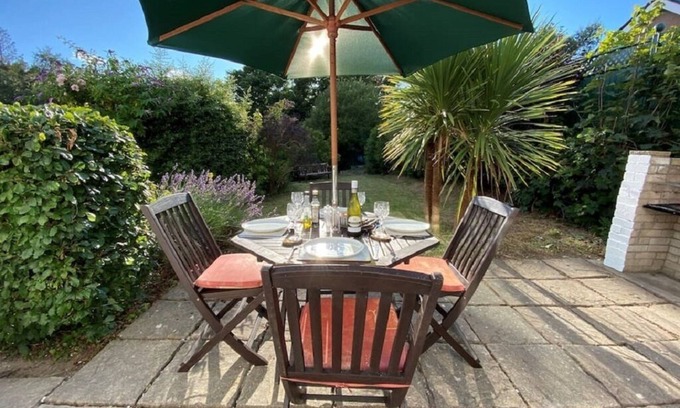 Llandudno Junction Cabaña | HEDD cottage on doorstep of Snowdonia National Park