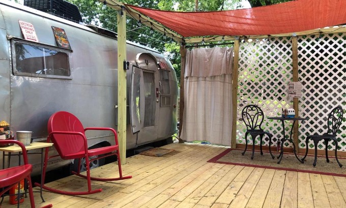 Northeast Kansas City Otro | Hedy Lamarr Airstream