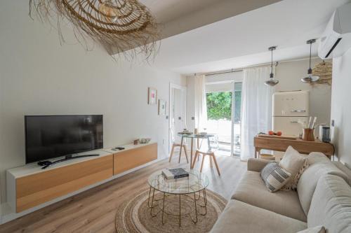 Playas del Palo Apartamento | Heima on the Beach