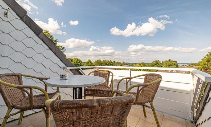 Murwik Apartamento | Heimathafen Solitüde - FoerdeBlick - komfortable Wohnung mit Balkon und Meerblick mit 3 Schlafzimmern