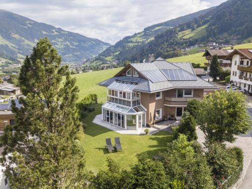 Ramsau im Zillertal Villa | Heimatliebe Comfortable holiday residence