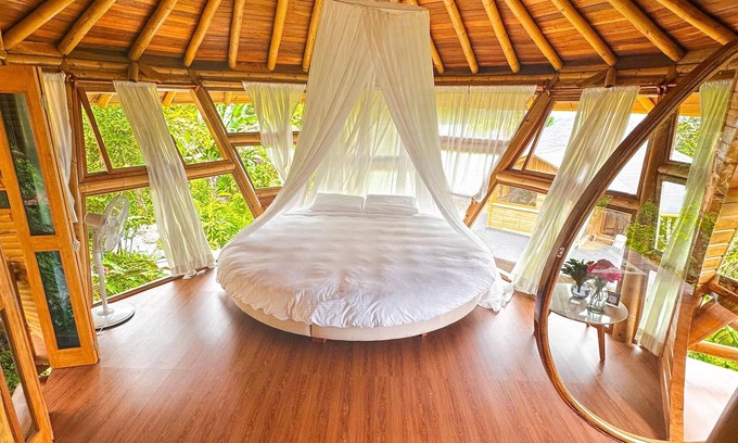 Canelos Villa | Heimatlos Bamboo Suites: Eco-Lujo en la selva amazónica con piscina infinita