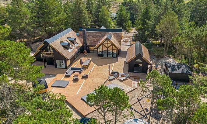 Blavand Casa | "Hejdie" - 750m from the sea by Interhome