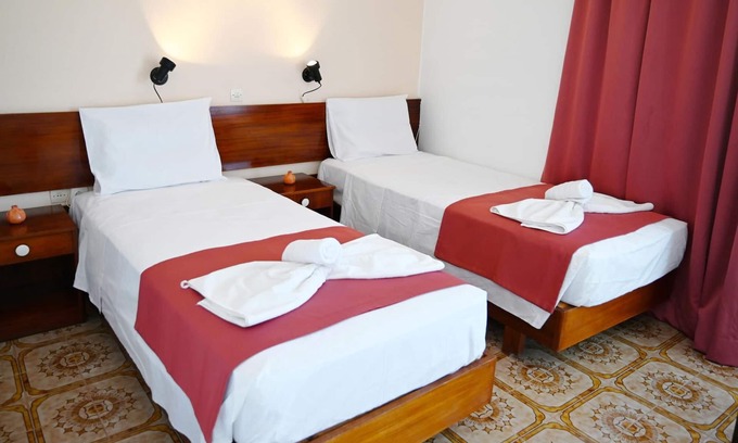 Paradisi Apartamento | Helena Apartment with Sea View near Airport