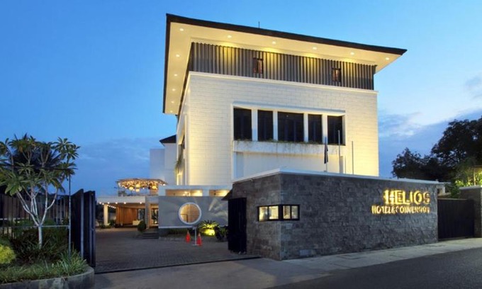 Watampone Hotel | HELIOS HOTEL & CONVENTION