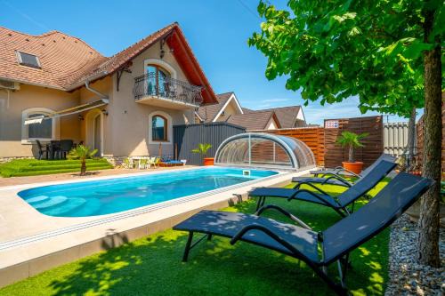 Balatonlelle Apartamento | Helka Apartmanház