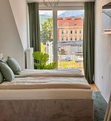 Klagenfurt am Woerthersee Apartamento | Helle Dachgeschosswohnung im Zentrum