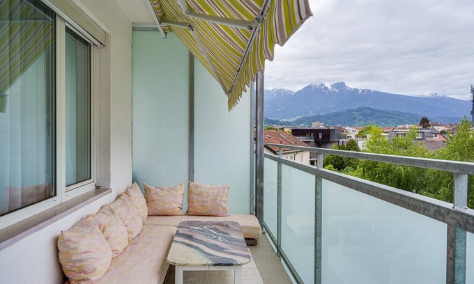 Reichenau Apartamento | Helle, Gemütliche Wohnung mit Bergblick