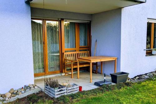 Nuertingen Apartamento | Helle Terrassenwohnung am Waldrand