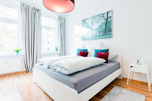 Magdeburg Apartamento | Helle Wohnung mit Balkon zum grünen Innenhof - WLAN, 4 Schlafplätze