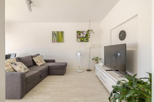Koillinen District Apartamento | Helsinki, Private free parking, super easy to city centre and airport