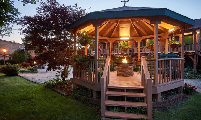 Blowing Rock Hotel | Hemlock Inn