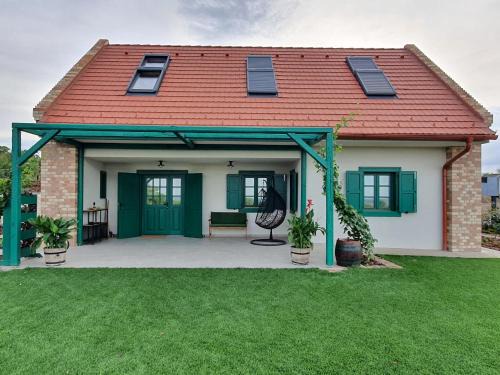 Simontornya Apartamento | Herczeg-Fekete Cottage Birtokközpont