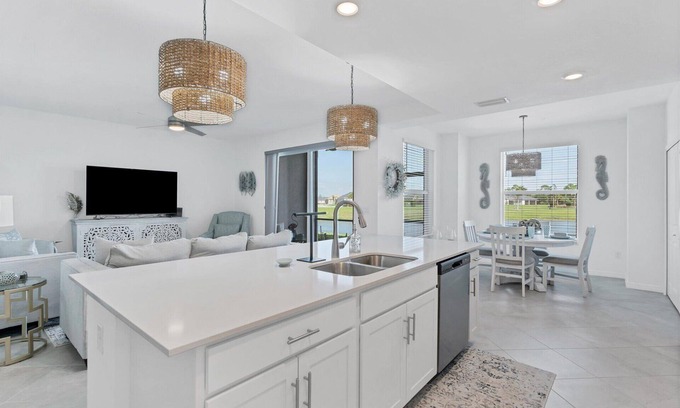 Punta Gorda Condominio | Heritage Landing Golf Club 27 night minimum 2 Bedroom Condo