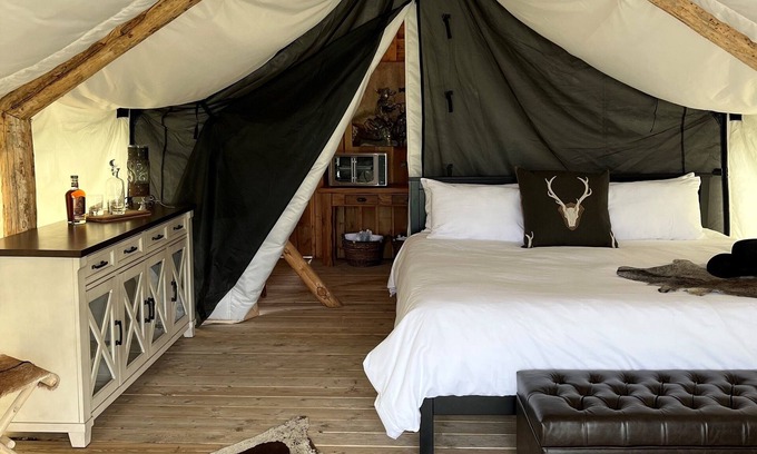 Bozeman Cabina | HERITAGE RANCH 'COWBOY' GLAMPING TENT" (1)