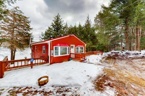Sanbornton Casa | Hermit Lake Retreat