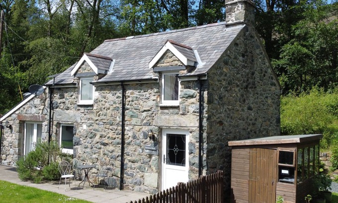 Ganllwyd Casa | Hermon Bach by Interhome