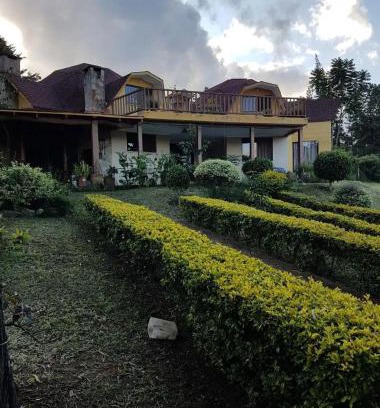 Samaipata Chalet De Esquí | Hermosa Cabaña en Samaipata