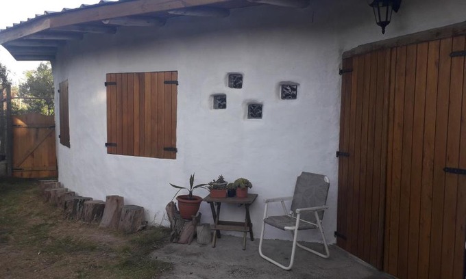 Marindia Casa | Hermosa casa de barro llena de magia y naturaleza.