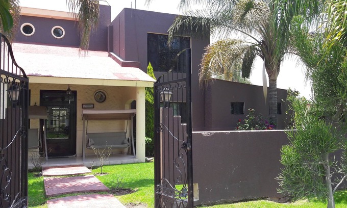 Cajititlán Casa | HERMOSA CASA DE CAMPO EN FRACCIONAMIENTO LA NORIA DE TRES REYES AMPLIA