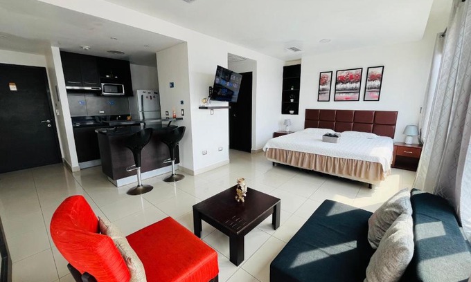 Guayaquil Apartamento | Hermosa Suite - Piscina - Gym - City Suites - 1403