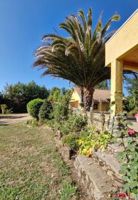 Bajos de Lircay Casa | Hermosa y espaciosa casa de campo con vistas a la montaña