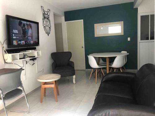 Queretaro Apartamento | Hermoso departamento excelente ubicación, p/baja