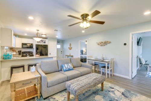 Rockport Casa | Heron Bay Cottage with Patio in Rockport!