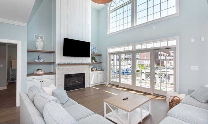 Heron Harbour Isle Casa | Heron Gull Haven, a waterfront Escape from it all!