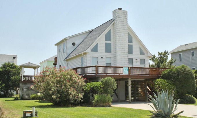 Oak Island Casa | Heron Pointe by Oak Island Accommodations