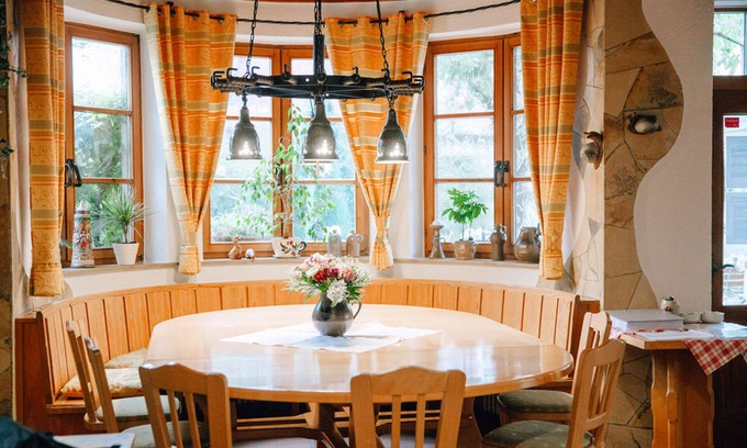 Koenigsberg in Bayern Casa | Herrenschenke-Café Eiring