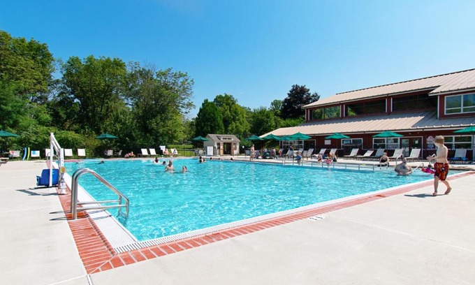 Lebanon - Pine Grove Complejo | Hershey Camping Resort Loft Park Model 7