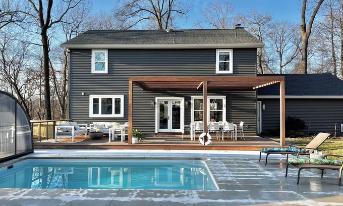 Elizabethtown Casa | Hershey Getaway, heated year-round pool, privacy, luxury!