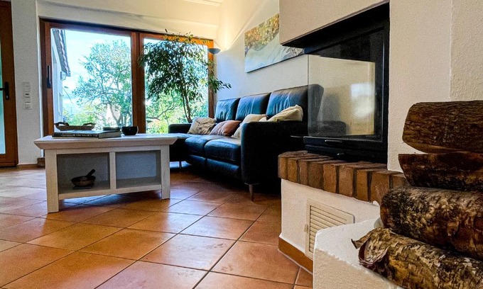 Roedermark Apartamento | Herzensort - Schönes Haus mit Terrasse und Gartenblick
