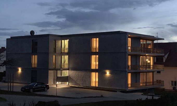 Stetten Apartamento | Herzlich Willkommen im Lichtdurchfluteten Barrierefreien Apartment Taube