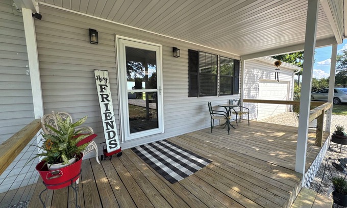 Rogersville Casa | Hey friends, welcome to Maggie’s Place and enjoy a relaxing and peaceful stay