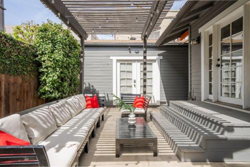 Alamitos Beach Casa | HGTV Featured Modern Craftsman Mins2Beach GameRm