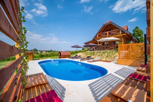 Karlovac Casa | Hižica Bubika