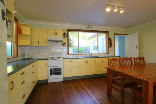 Crescent Head Casa | Hi View, 18 Dulconghi Street