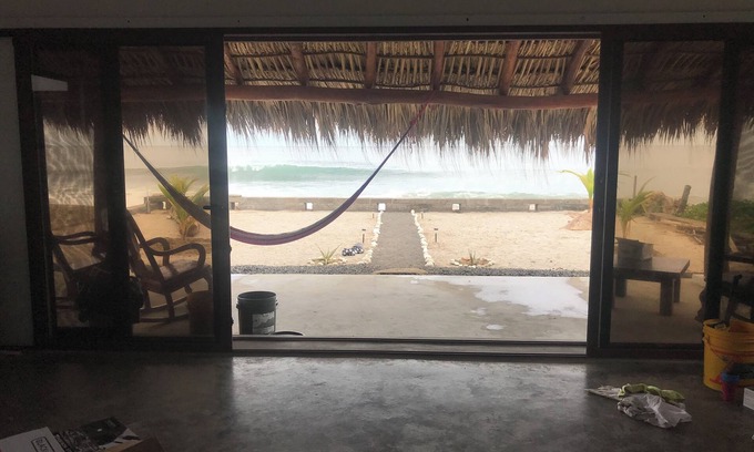 Jiquelite Casa | Hi5 Surf House, beach front home at Playa Popoyo