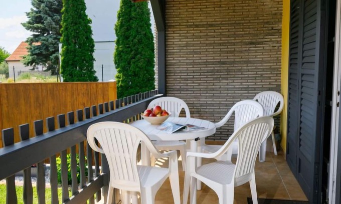 Balatonkeresztur Casa | Hibiscus by Interhome
