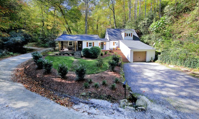 Gerton Casa | Hickory Creek Hideaway - A cozy mountain cabin