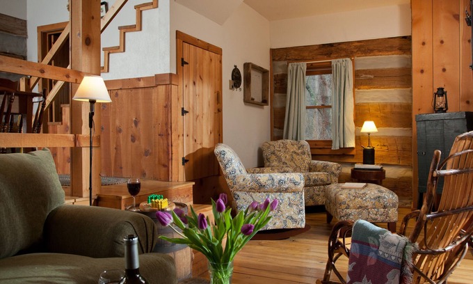 Logan Cabina | Hickory Hollow Cabin