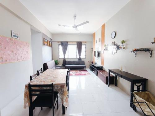 Pelindung Apartamento | Hidanah Sutravilla Homestay
