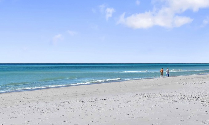 Seagrove Beach Condominio | Hidden Beach Villas - 111 - Studio villa by RedAwning