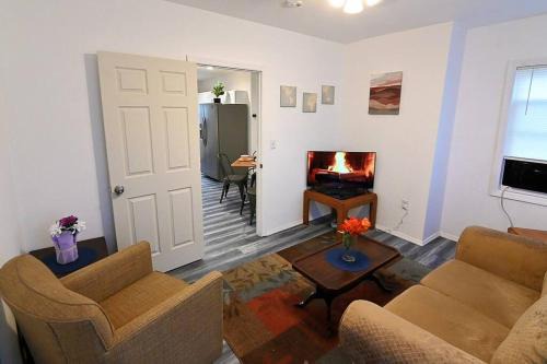 Communipaw Apartamento | Hidden Gem-1Bedroom with Plenty Free Street Parking