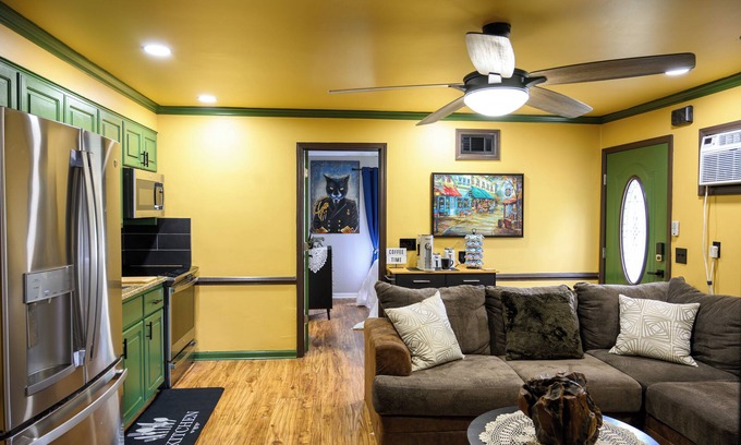 West Columbia Apartamento | Estilo y Comodidad 2BR – Cerca del Zoológico, Cocina Moderna + Estacionamiento